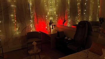 1 slaapkamer, een strijkplank/strijkijzer, wifi, beddengoed
