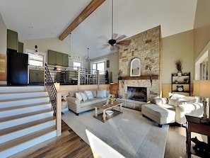 Smart TV, fireplace