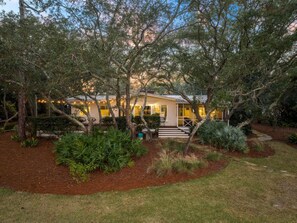 Exterior - Lakefront Cottage with Private Dock (Santa Rosa Beach)