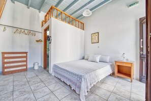 1 makuuhuone, silitysrauta/-lauta, ilmainen Wi-Fi, vuodevaatteet