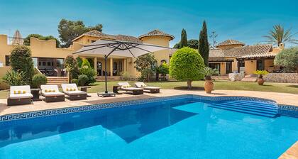 Stunning 5 bedroom villa with private pool in heart of La Manga Club. Sleeps 10