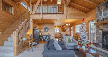 Lakefront Timberline Chalet by Innsbrook Vacations!