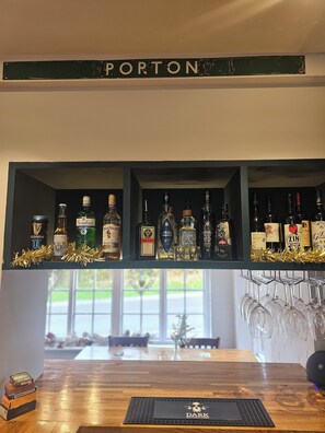 Reception - The Old Railway Hotel (Salisbury)