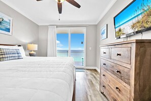 2 slaapkamers, een strijkplank/strijkijzer, gratis wifi, beddengoed