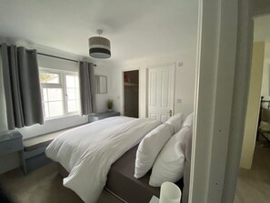 2 makuuhuonetta, ilmainen Wi-Fi, vuodevaatteet