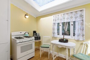 Fridge, microwave, oven, stovetop - Bay Tree Cottage ~ Rustic, Charming, Centrally Located! Hot tub, Dog Friendly (Guerneville)