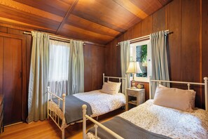 2 Schlafzimmer, Bügeleisen/Bügelbrett, Reisekinderbett, WLAN