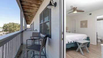 2 Schlafzimmer, BĂŒgeleisen/BĂŒgelbrett, WLAN, BettwĂ€sche