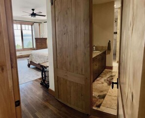 4 chambres, bureau, fer et planche à repasser, Wi-Fi