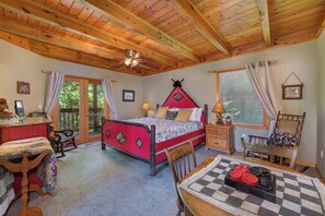 3 Schlafzimmer, Schreibtisch, kostenloses WLAN, Bettwäsche