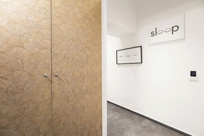 Interior entrance - R.C Vatican View (Rome)