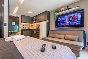 Rideaux occultants, fer et planche à repasser, Wi-Fi gratuit