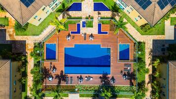 Apartamento | Piscina | 2 piscinas externas