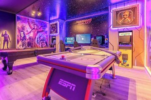 Spielezimmer