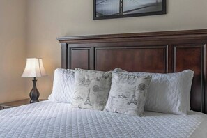 4 habitaciones, tabla de planchar con plancha, cuna de viaje y wifi