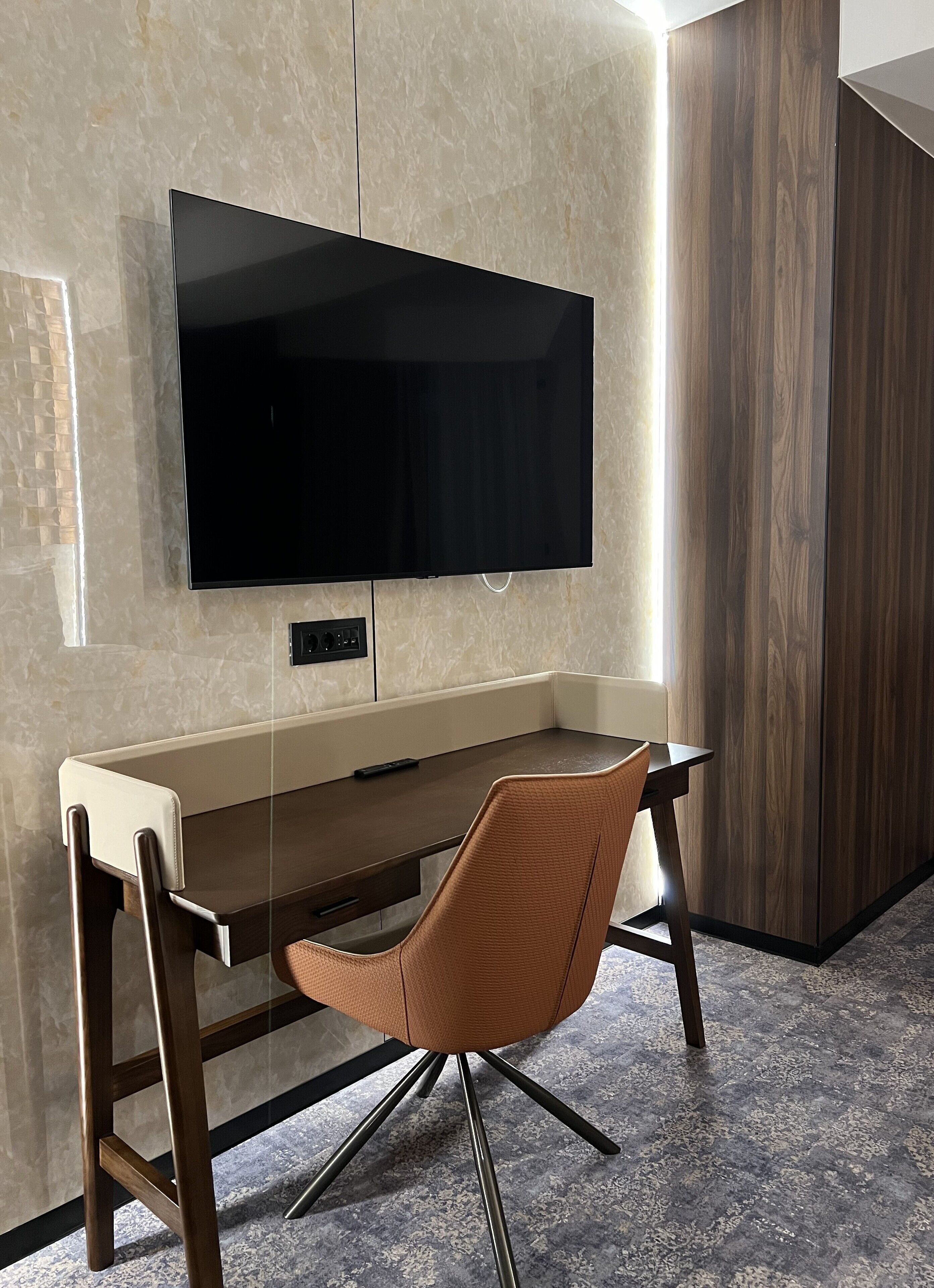 Photo - Nobel Design Hotel