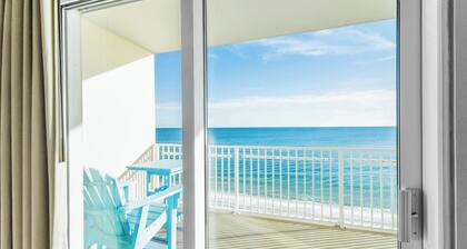 🌴Tons of Amenities-Beach Front-Crystal Shores 507🌴