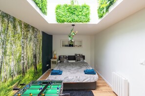 2 chambres, fer et planche à repasser, Wi-Fi, draps fournis