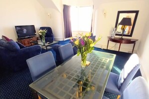 Interior - Self Catering Apartment (South Wing) at  St Andrews House Prestwick sleeps 5

 (Monkton)