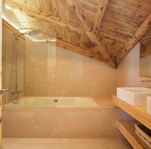 Hair dryer, towels - Pleta Baqueira Luxe 10 by FeelFree Rentals (Baqueira)