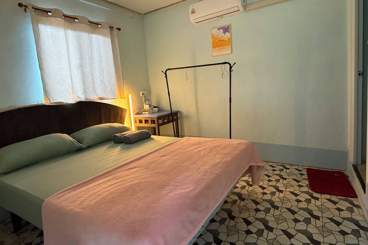 Basic Room, Garden View