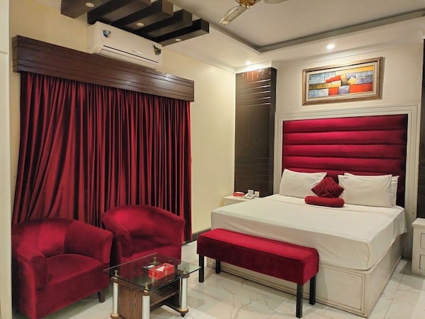 Deluxe Double Room, City View