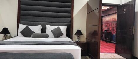 Deluxe Double Room, City View