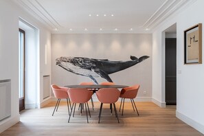 Dining - "The Whale" new, ac, design, spacious City Centre (Donostia-San Sebastian)