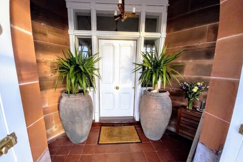 Self Catering apartment  (North Wing) St Andrew's House sleeps 6

