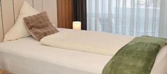 Hotel Hafez - Single room with bathroom