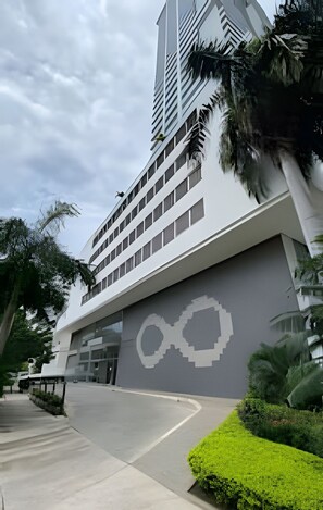 Exterior - Infinitum  (Cartagena)