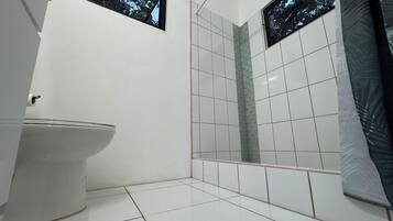 Bruser, håndklæder, Toiletpapir