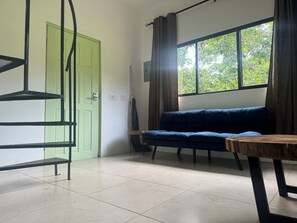 Living area - Papaya Jungle House - Queen Bed, A/C, &  Tree Top Terrace (Cayo)