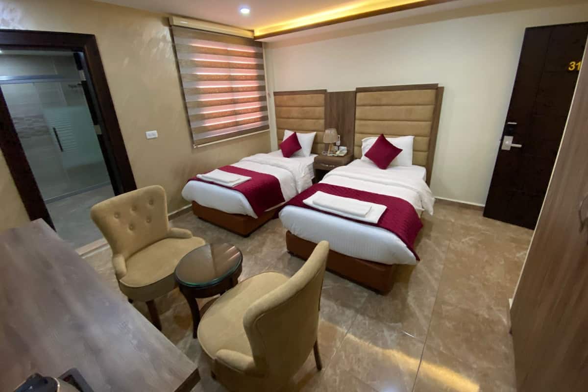 Twin Room, City View | Egyptian cotton sheets, premium bedding, memory foam beds, minibar