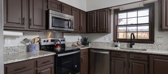 Spacious Golf Course Townhouse