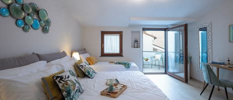 2 bedrooms, desk, iron/ironing board, travel crib