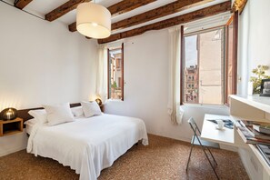 Apartment, Canal View | 2 bedrooms, iron/ironing board, cribs/infant beds, free WiFi