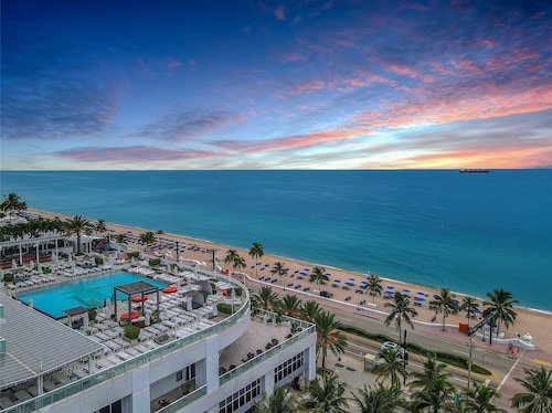 Lux Two BR Suite at W Fort Lauderdale