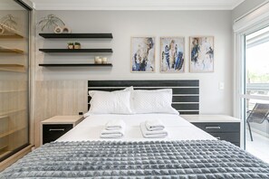 2 slaapkamers, een strijkplank/strijkijzer, wifi, beddengoed