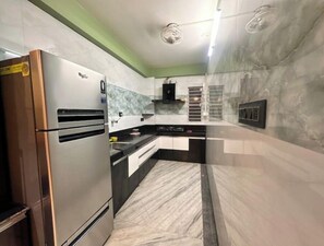 Private kitchen - Modern Luxe Haven (Siliguri)