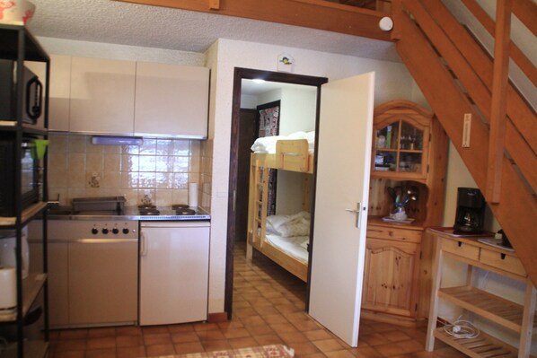 House | Private kitchen | Fridge, oven, coffee/tea maker, electric kettle