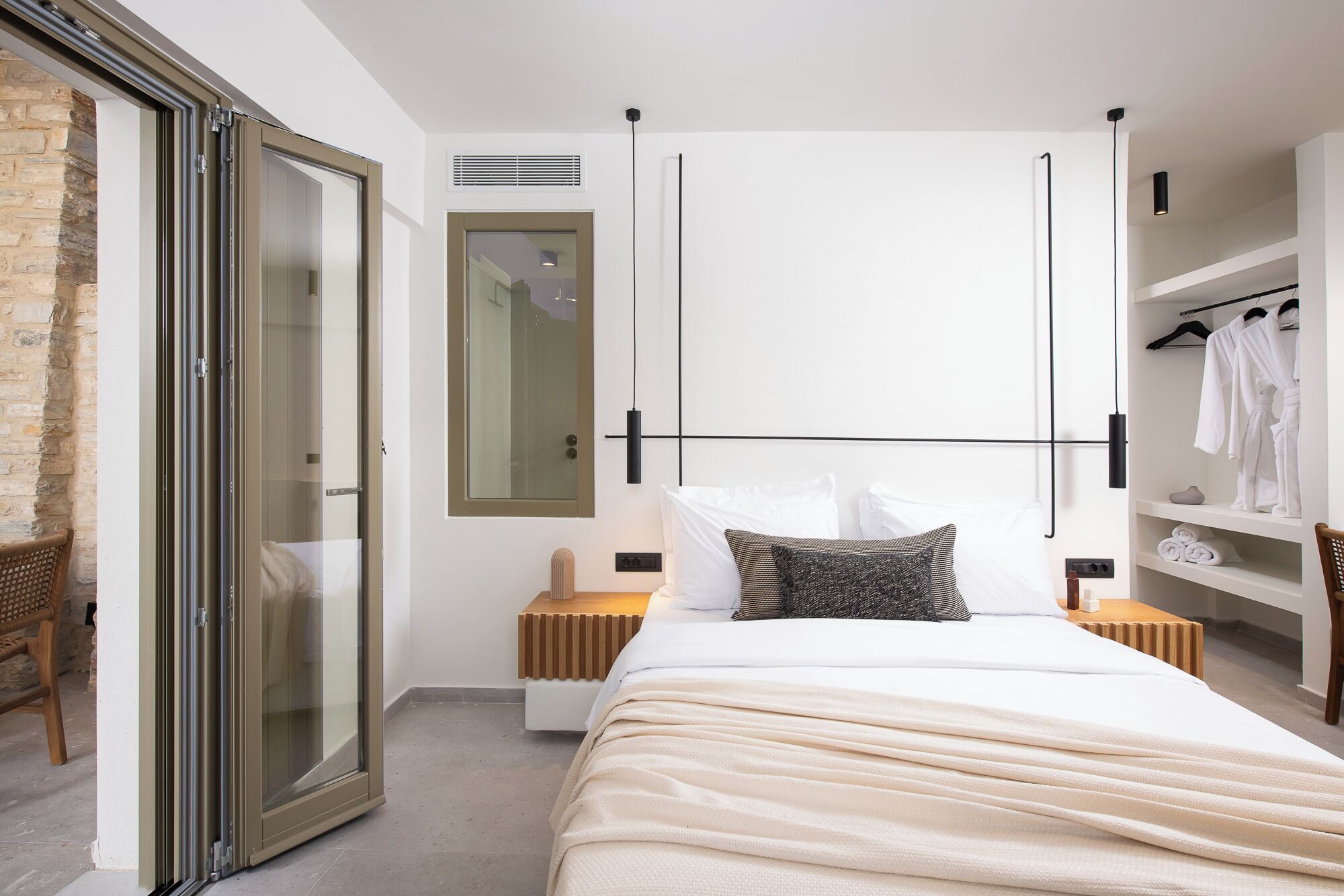 مكواة/لوح كي وواي فاي مجانًا وملاءات أسرّة