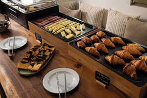 Free daily local cuisine breakfast