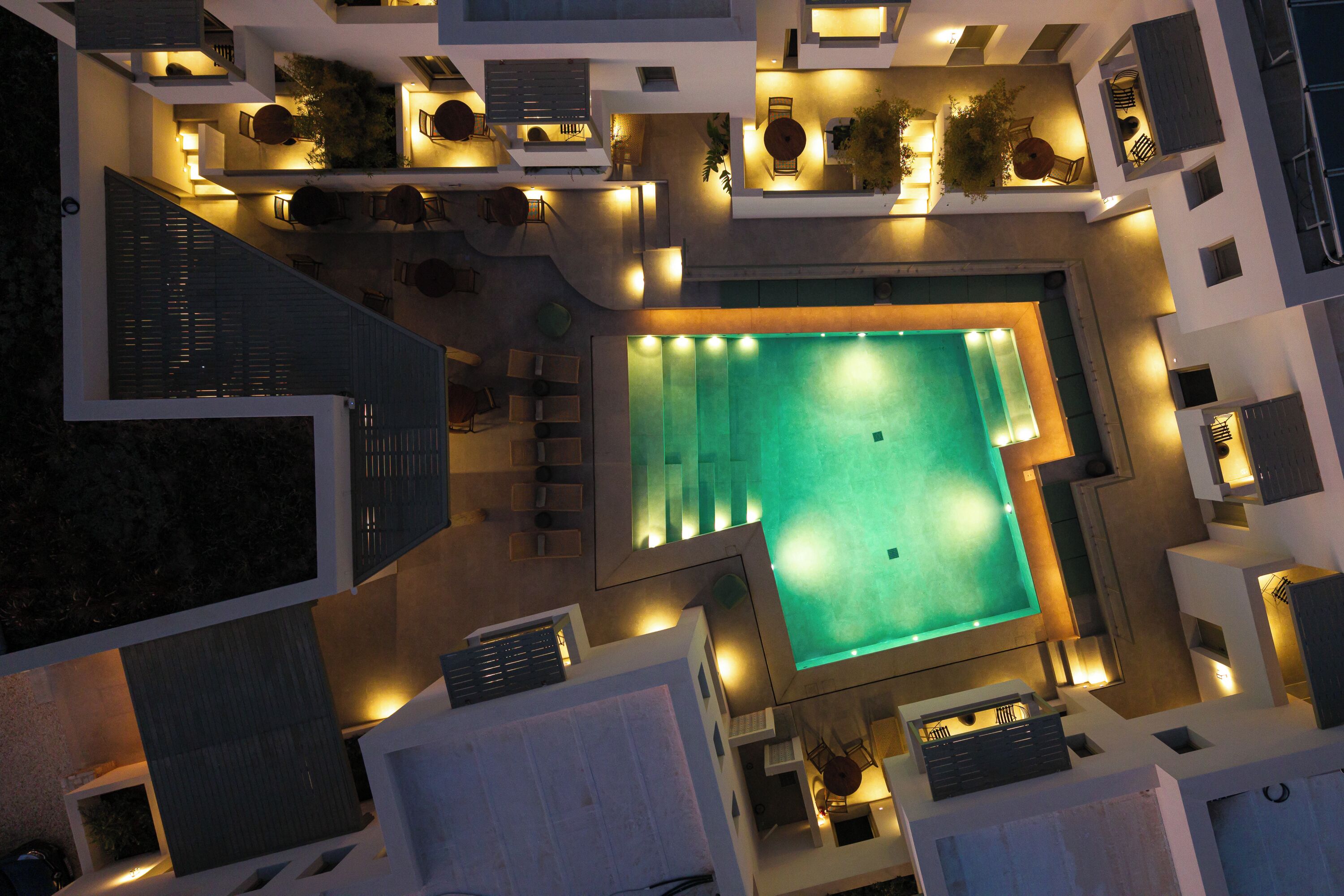 Seasonal outdoor pool