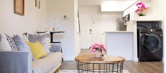 Newly Remodeled 2-BR across UAMS Hospital #C