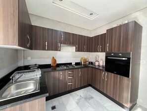 Oven, stovetop, dishwasher