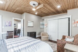 3 Schlafzimmer, Schreibtisch, WLAN, Bettwäsche