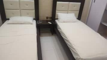 Deluxe Double Room | Soundproofing, iron/ironing board, free WiFi