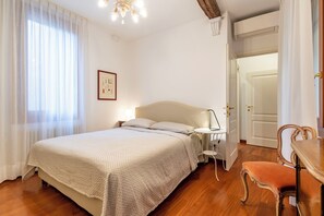 Huoneisto | 2 makuuhuonetta, silitysrauta/-lauta, vauvansängyt, ilmainen Wi-Fi