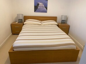 1 Schlafzimmer, Bügeleisen/Bügelbrett, Reisekinderbett, kostenloses WLAN